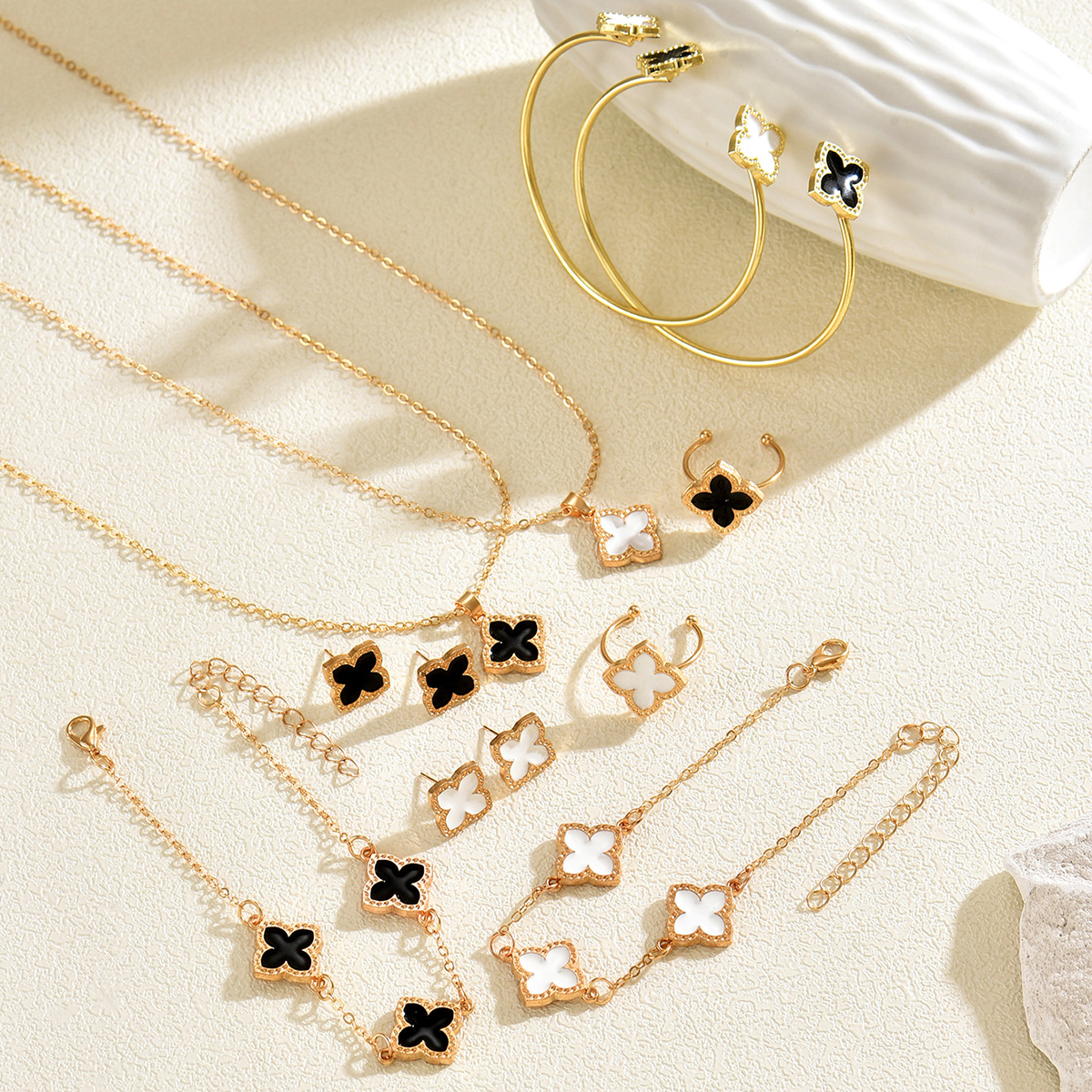 Luxury Black/White Enamel Flow - Women Formal Wear Black And White ulasan dan harga
